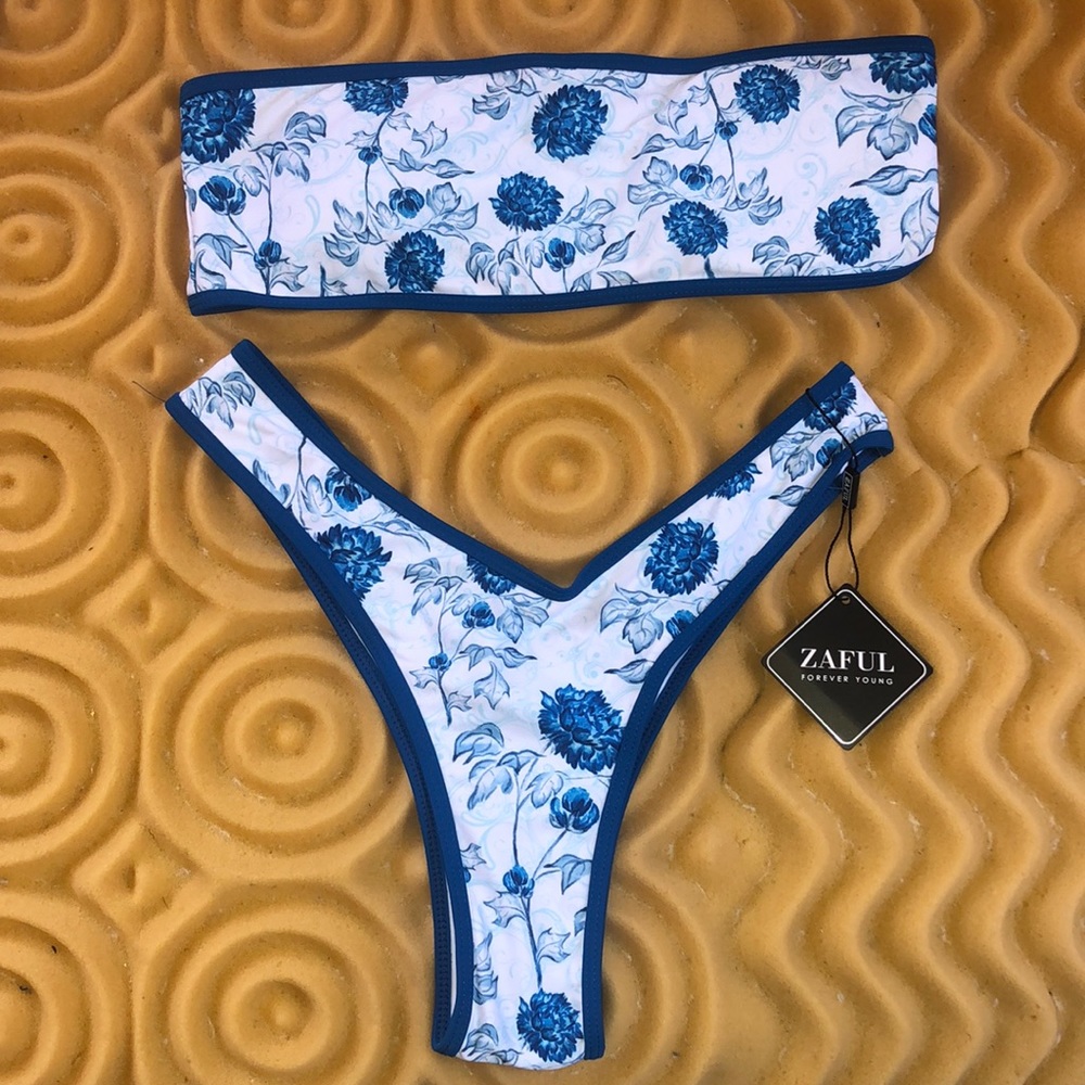 🌹Beautiful Brand New Bikini!!